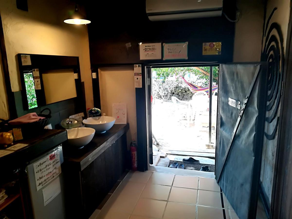 Taketomijima Guesthouse And Je Taime Extérieur photo